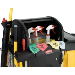 Chariot de ménage - capacité 129 litres et sécurisé RUBBERMAID