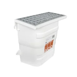 Courette d'aération avec grilles caillebotis ACO