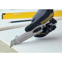 Cutter à cartouche avec 4 lames 25 mm Fatmax Pro STANLEY