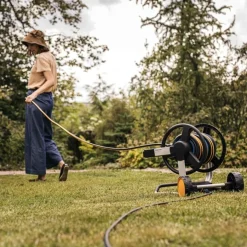 Dévidoir manuel XL sur 2 roues - vide FISKARS