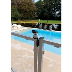 Gâche en polyamide noire pour serrure de piscine Twist 40 profil carré LOCINOX