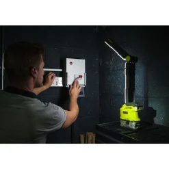 Lampe LED modulable 18V ONE+™ - 850 lumens - Solo - R18ALF-0 RYOBI