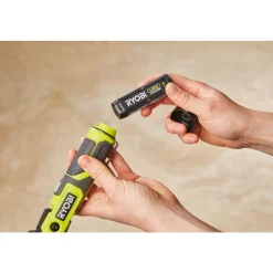 Lampe torche 4V USB Lithium (1x2.0Ah) - 640 lumens - RLP4-120G RYOBI