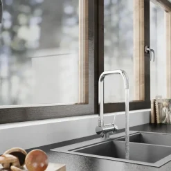 Mitigeur évier à bec pliable pour ouverture de fenêtre - Window SCHÜTTE