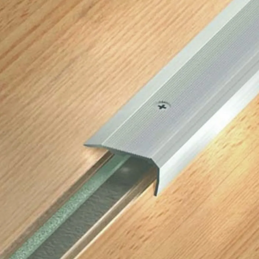 Nez de marche aluminium - pose intérieur et extérieur - Small 43 V DINAC