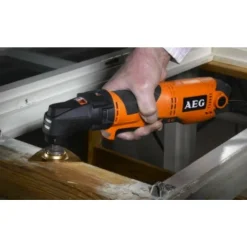 Outil multifonction filaire OMNIPRO 300W - OMNI300KIT1 AEG Powertools