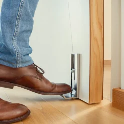 Ouverture de porte avec le pied - kit de manoeuvre - No Hander PLANET WATTOHM