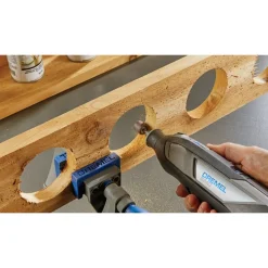 Pack Dremel® 8240 sans fil 12V 2Ah + 45 accessoires - F0138240JF DREMEL