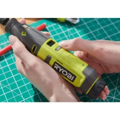 Pack mini-outil RRT4-120GA15 + coffret 37 accessoires RAR800K-37 + batterie 4V 2,0Ah + 15 accessoires RYOBI