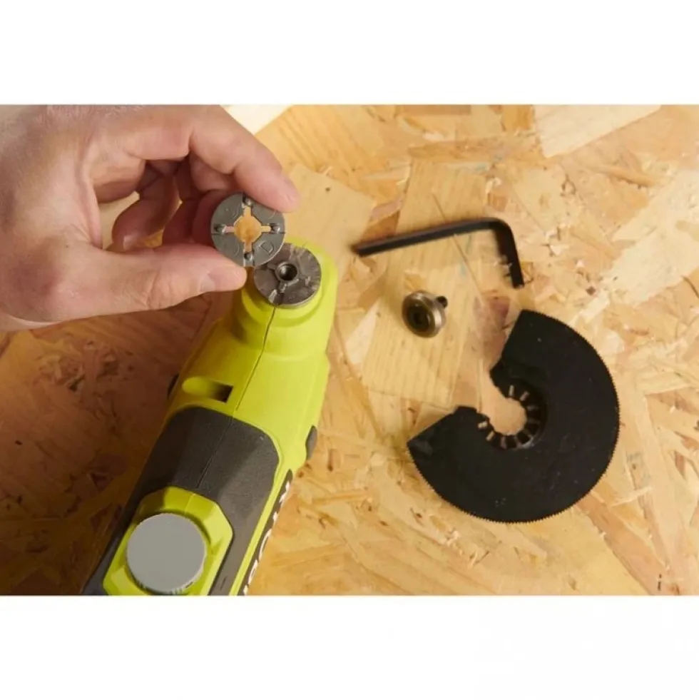 Perceuse-visseuse à percussion 18V One+ - 2 Batteries 2,0Ah - Chargeur - Multitool OFFERT RYOBI