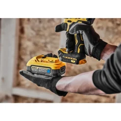 Perceuse visseuse percussion XR 18V - POWERSTACK - DCD805H2T-QW DEWALT