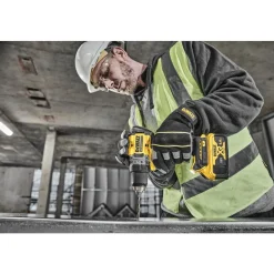 Perceuse visseuse sans fil XR 18V - DCD800P2T-QW DEWALT