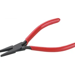 Pince électronique à bec plat court et lisse 565 - manche PVC rouge SAM OUTILLAGE