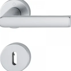 Poignées de porte sur rosaces Hambourg - finition argent HOPPE