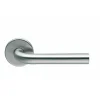 Poignées sur rosaces rondes - forme coudée - inox 304 - L 19 NORMBAU