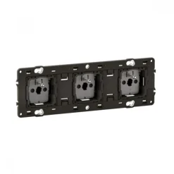 Prise triple 3x2P+T 16A 250V précâblée à bornes automatiques Céliane LEGRAND