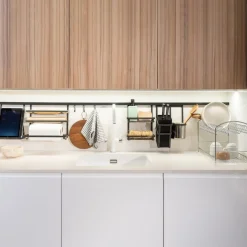 Profil pour suspendre les accessoires de cuisine Titane - gris anthracite EMUCA