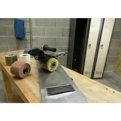 Rénovateur extérieur à brosse 1300 W - REX 120C FARTOOLS