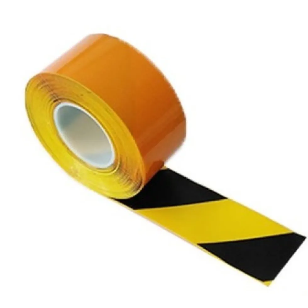 Rouleau de bande adhésive de marquage au sol - 33 m WATTELEZ