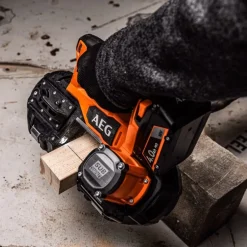 Scie à ruban Brushless 18V subcompact-BNS18SBL-0 AEG Powertools