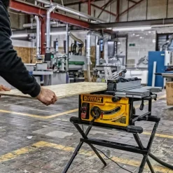 Scie à table 2000W - 250mm - DWE7492 DEWALT