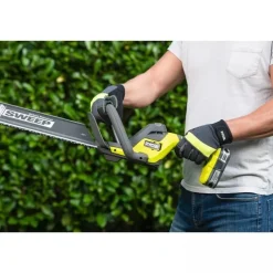 Taille-haies LINEA 18V ONE+™ - lame 55 cm + batterie 4,0 Ah et chargeur RYOBI